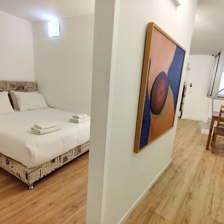 Central Stay Tlv Beachfront Tel Aviv Room photo